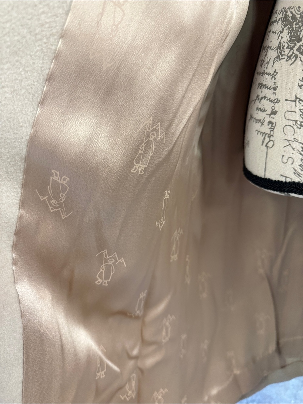 Vintage 1940s-1960’s Open Front Draped Coat in Beige fuller and Hillman - Picture 9 of 16